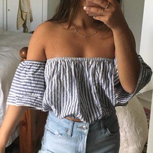 Lavender Field Off-the-shoulder Crop top